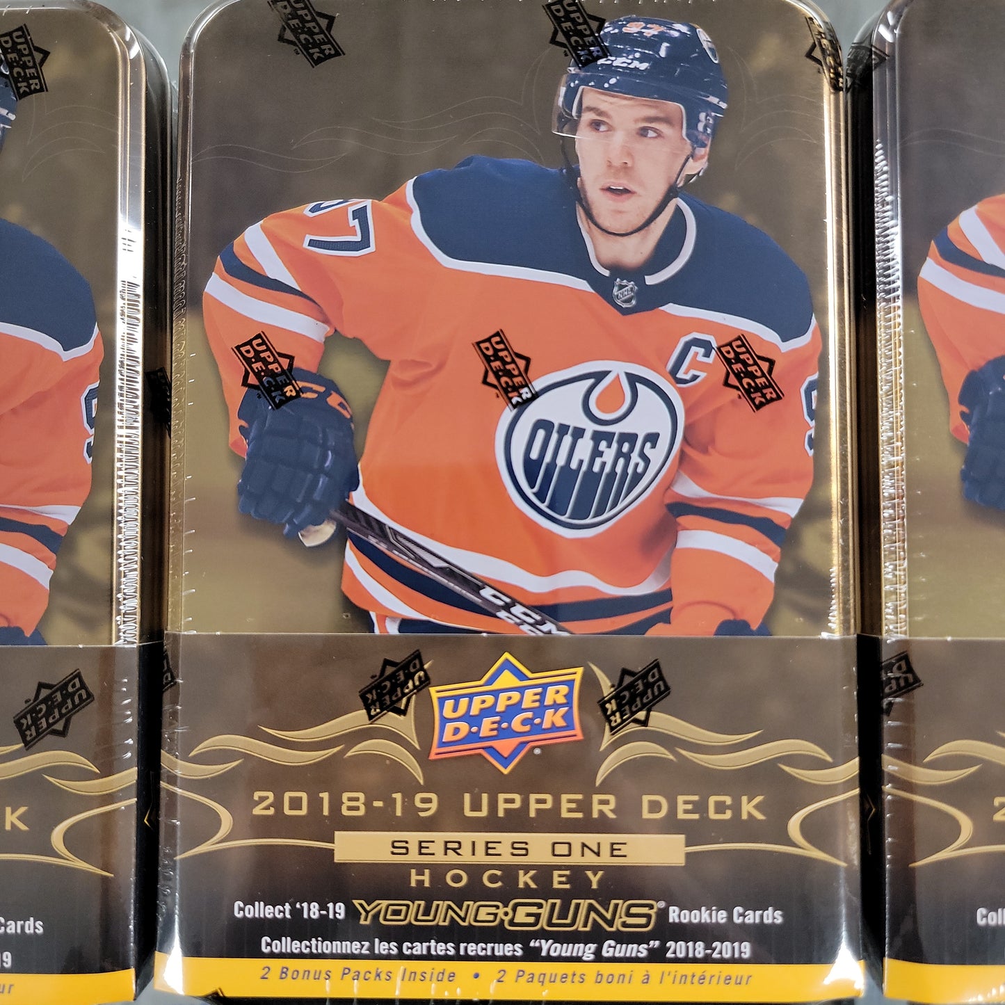 2018-19 Upper Deck Series 1 Hockey Retail Tin