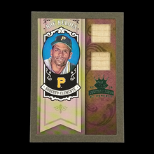 Load image into Gallery viewer, 2005 Donruss Diamond Kings Roberto Clemente Dual Bat Relic Serial # 9/10
