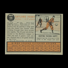 Load image into Gallery viewer, 1962 Topps Gaylord Perry Rookie #199
