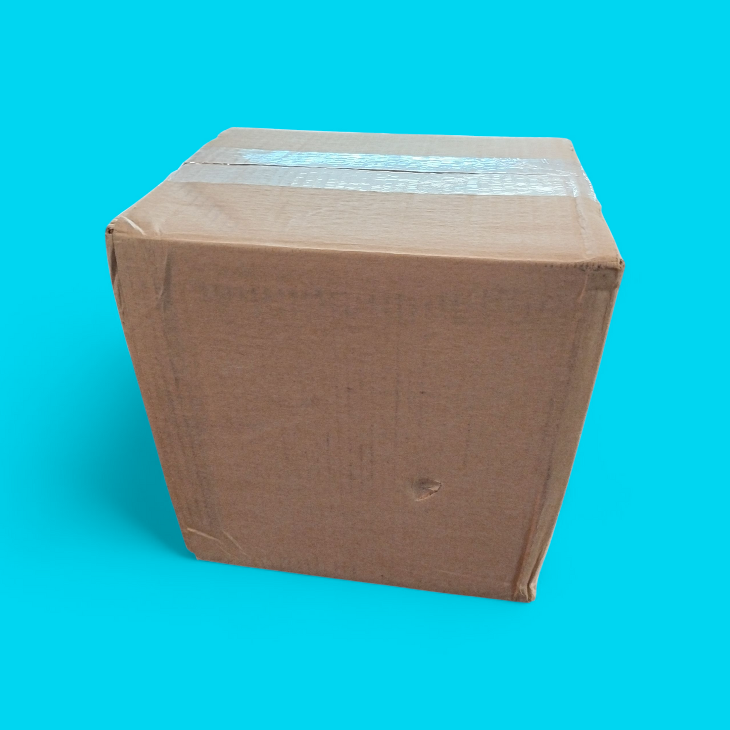 2025 Topps VeeFriends Chrome Hobby 12 Box Case