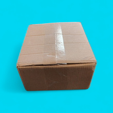 Load image into Gallery viewer, 2025 Topps UFC Knockout Hobby 8 Box Case